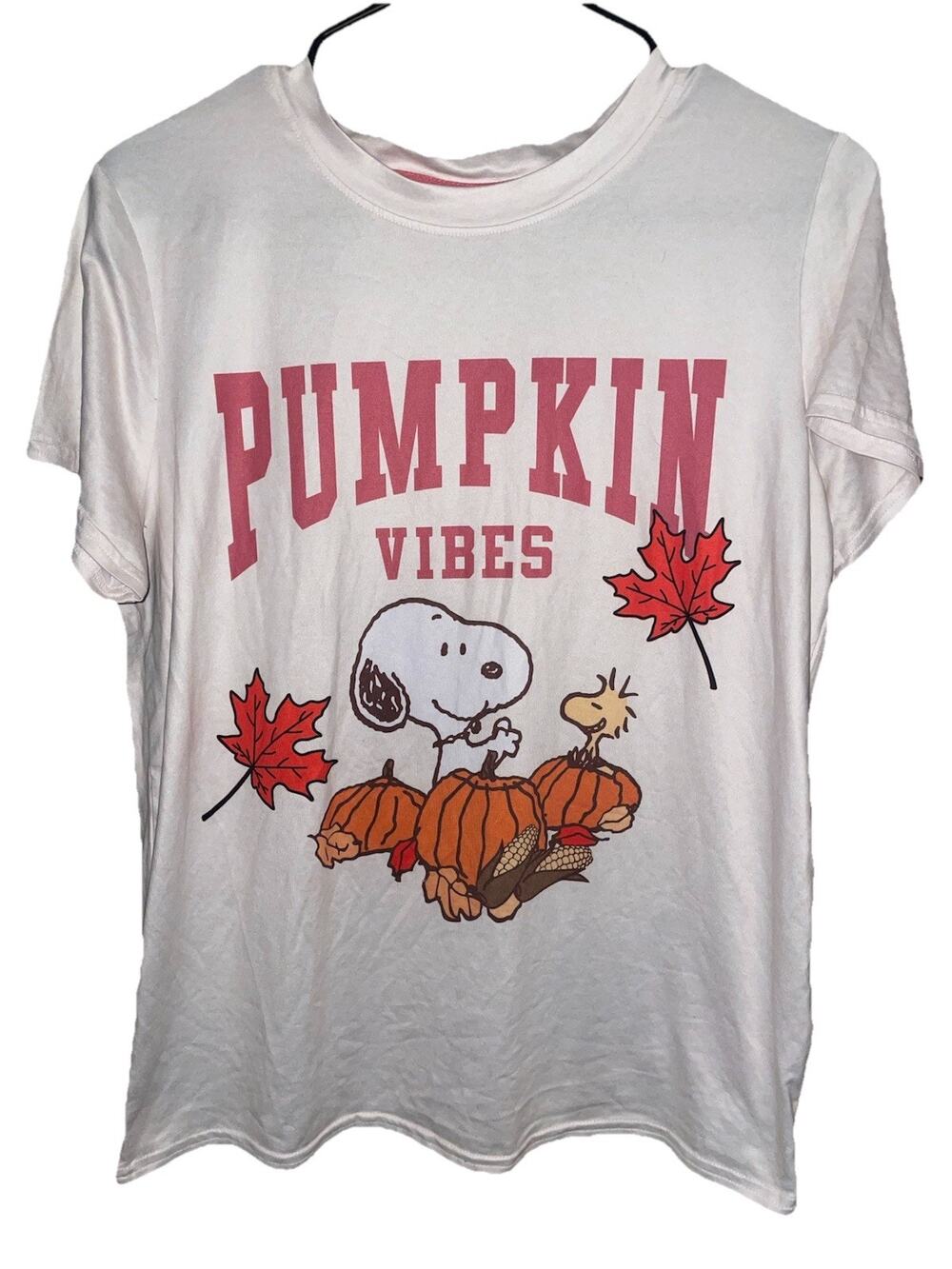 Peanuts 2024 Fall Pumpkin Vibes Soft Short Sleeve Tshirt Graphic Tshirt Sz M